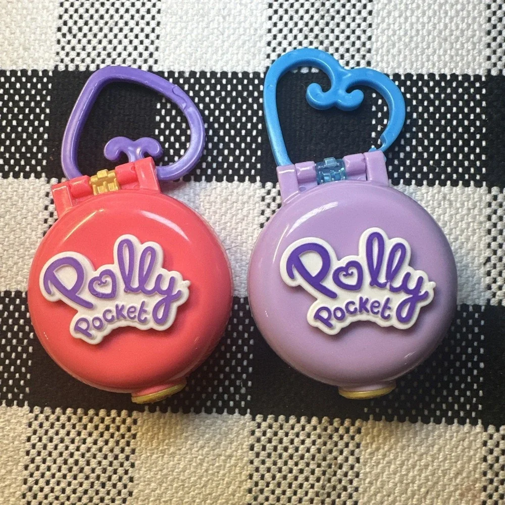 Polly Pocket Winter Snowmobile Beehive Beekeeper Tiny Compact w/Polly Doll‎